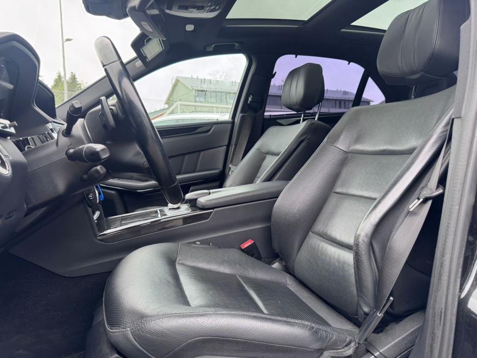 MERCEDES-BENZ E 2010