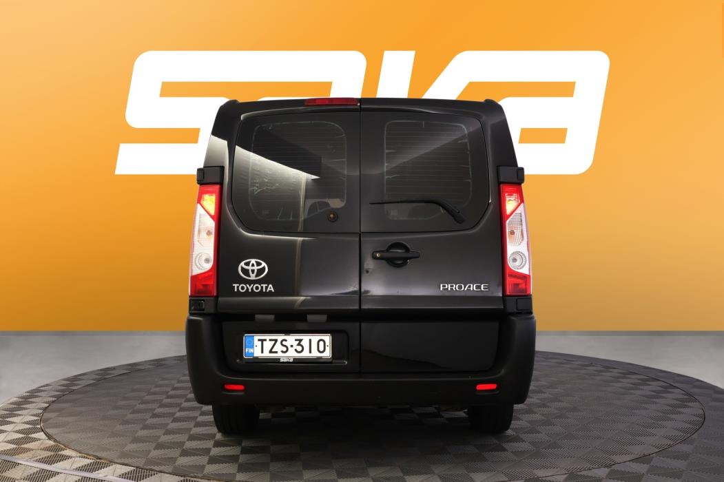 TOYOTA Proace 2016