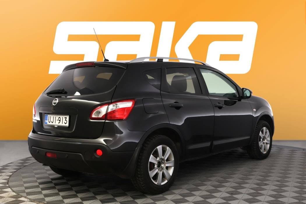 NISSAN Qashqai 2010