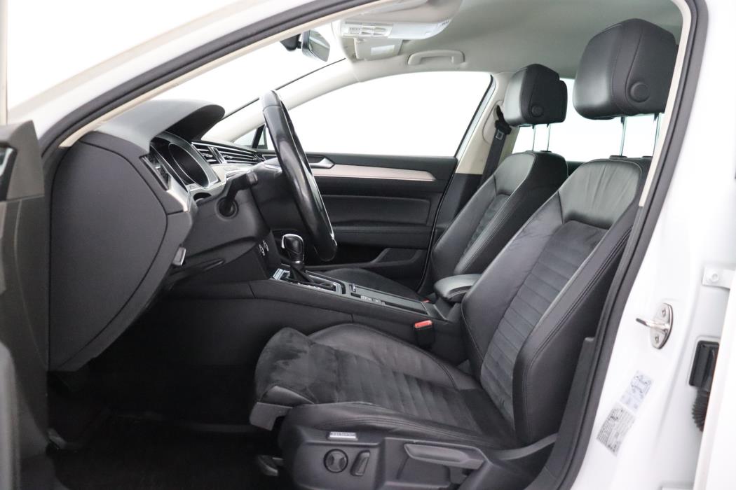 VOLKSWAGEN Passat 2017
