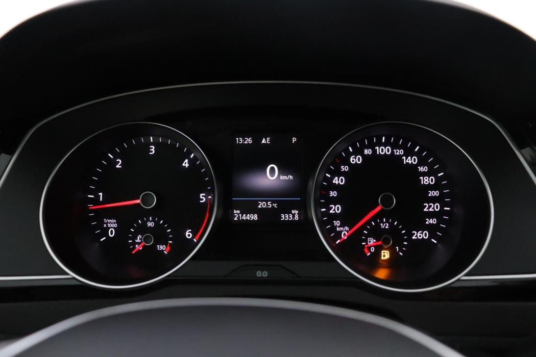 VOLKSWAGEN Passat 2017