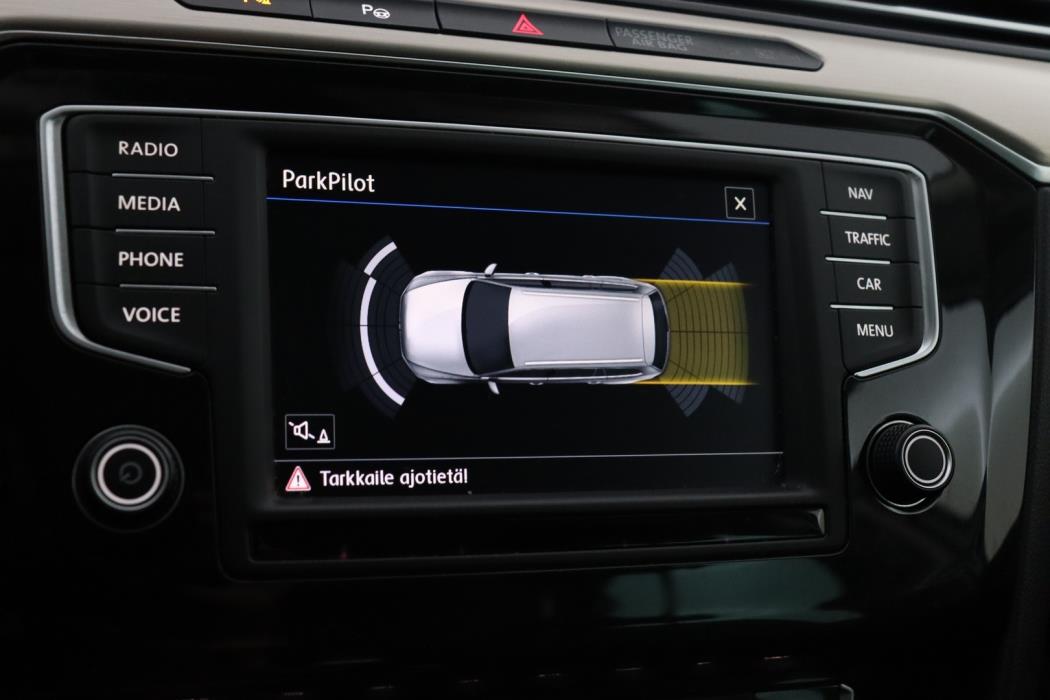 VOLKSWAGEN Passat 2017