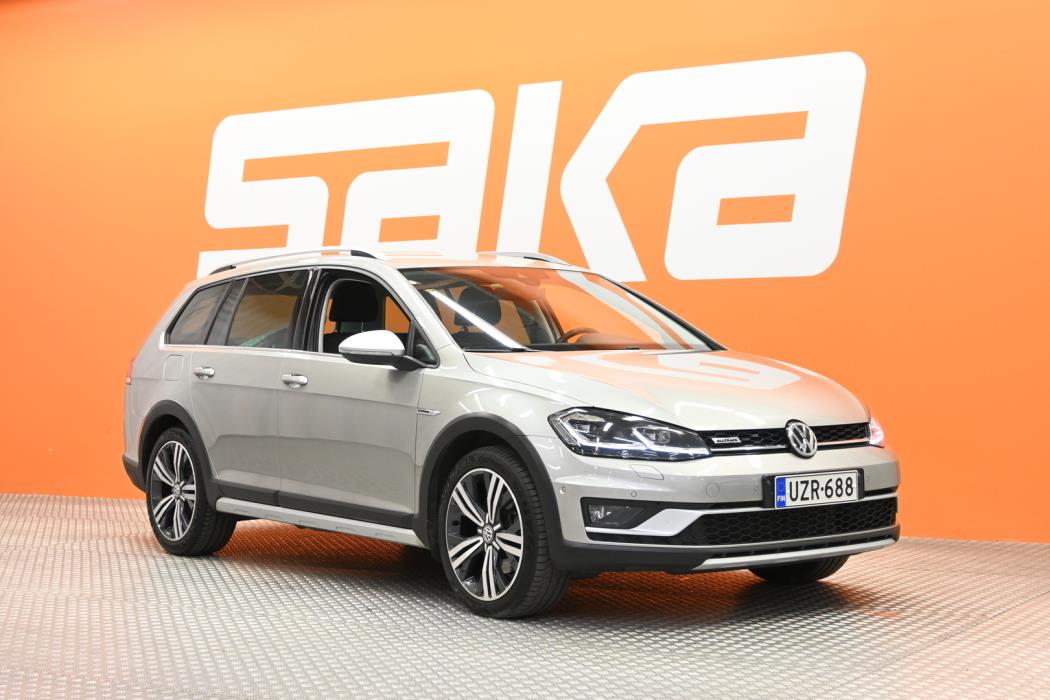 VOLKSWAGEN Golf 2018