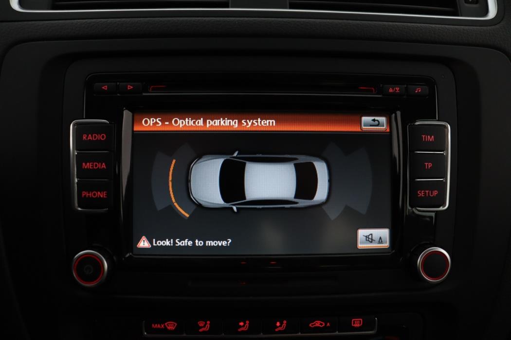 VOLKSWAGEN Jetta 2012