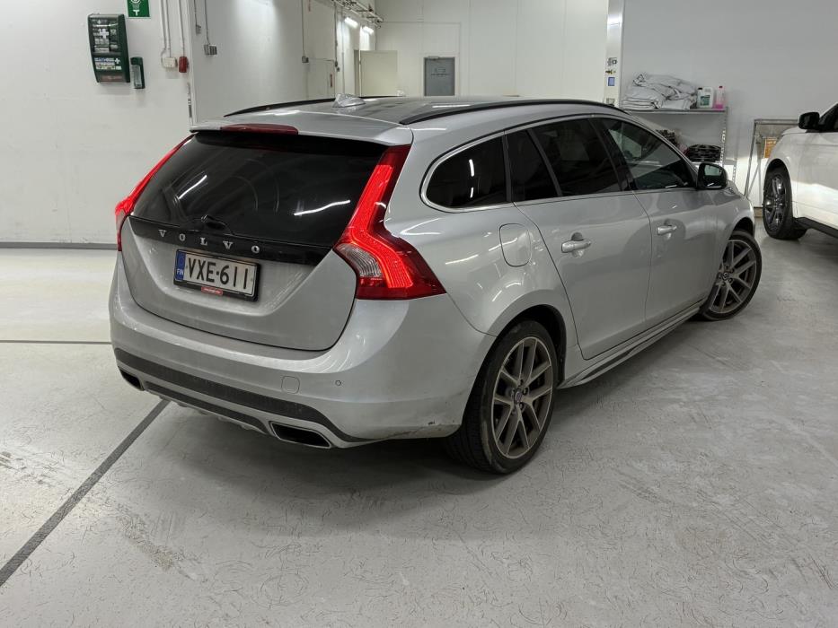 VOLVO V60 2014