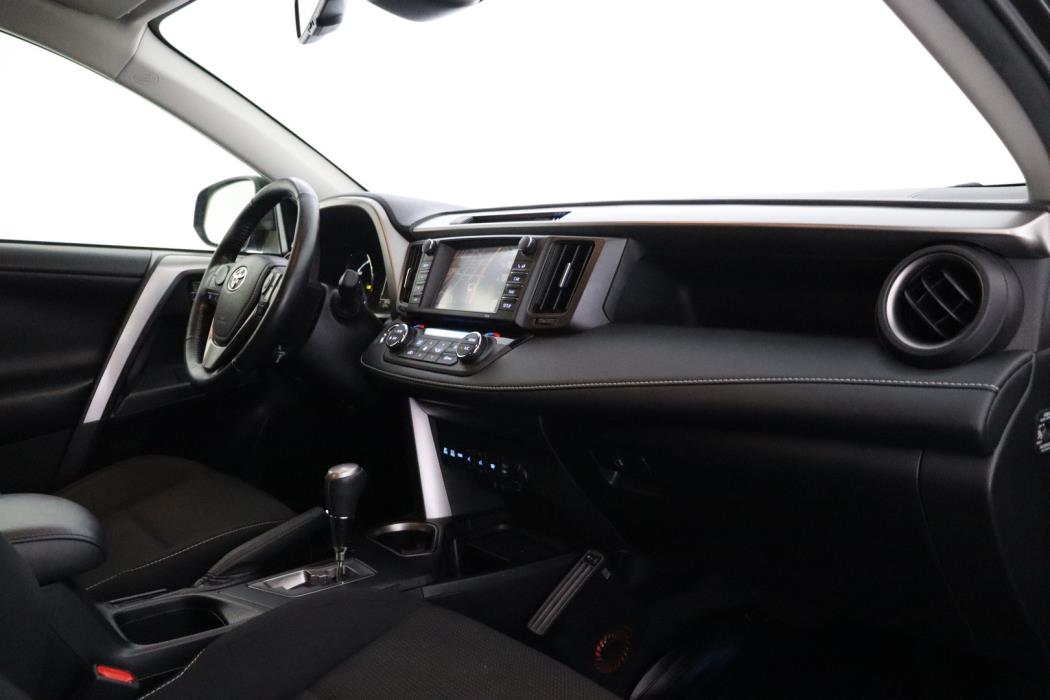 TOYOTA RAV4 2018