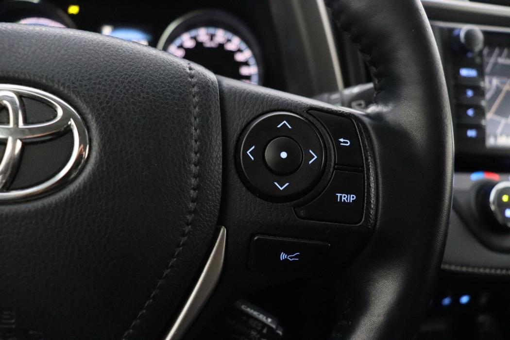 TOYOTA RAV4 2018