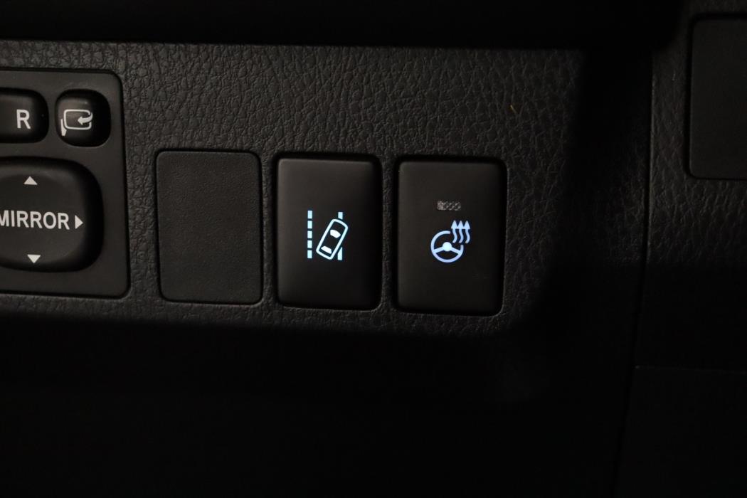 TOYOTA RAV4 2018