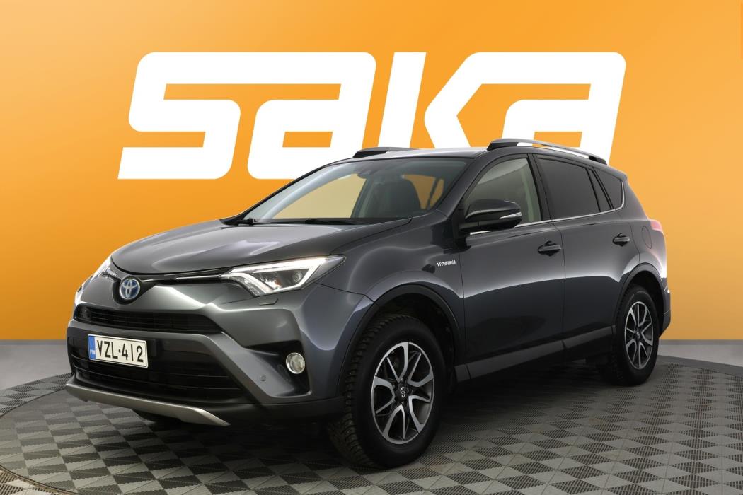 TOYOTA RAV4 2018