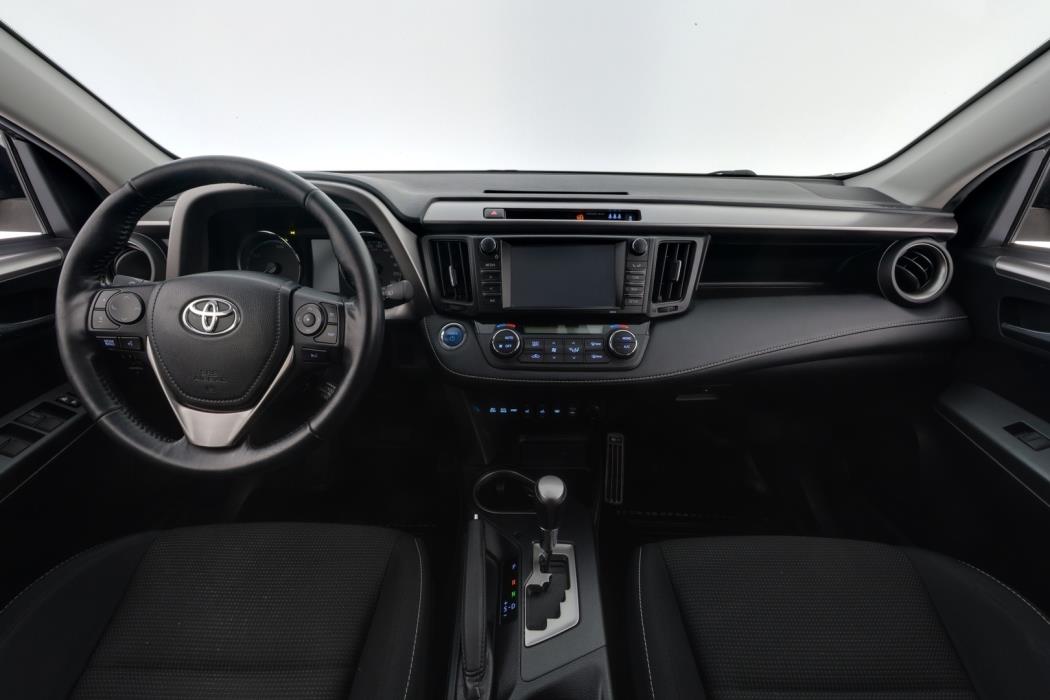 TOYOTA RAV4 2018