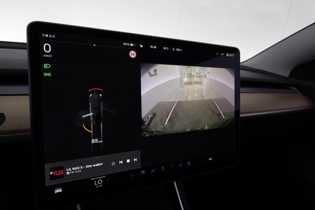 TESLA Model 3 2019