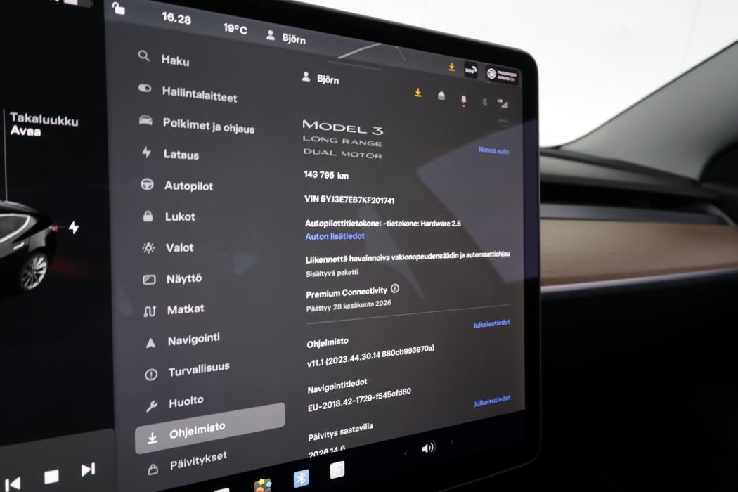 TESLA Model 3 2019