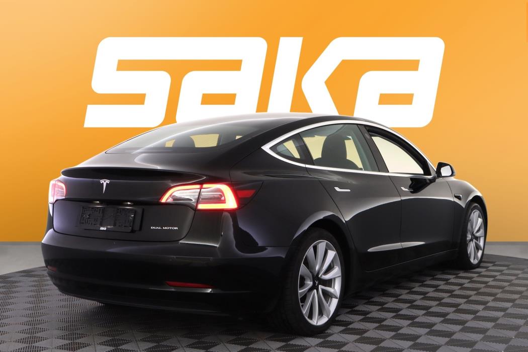 TESLA Model 3 2019