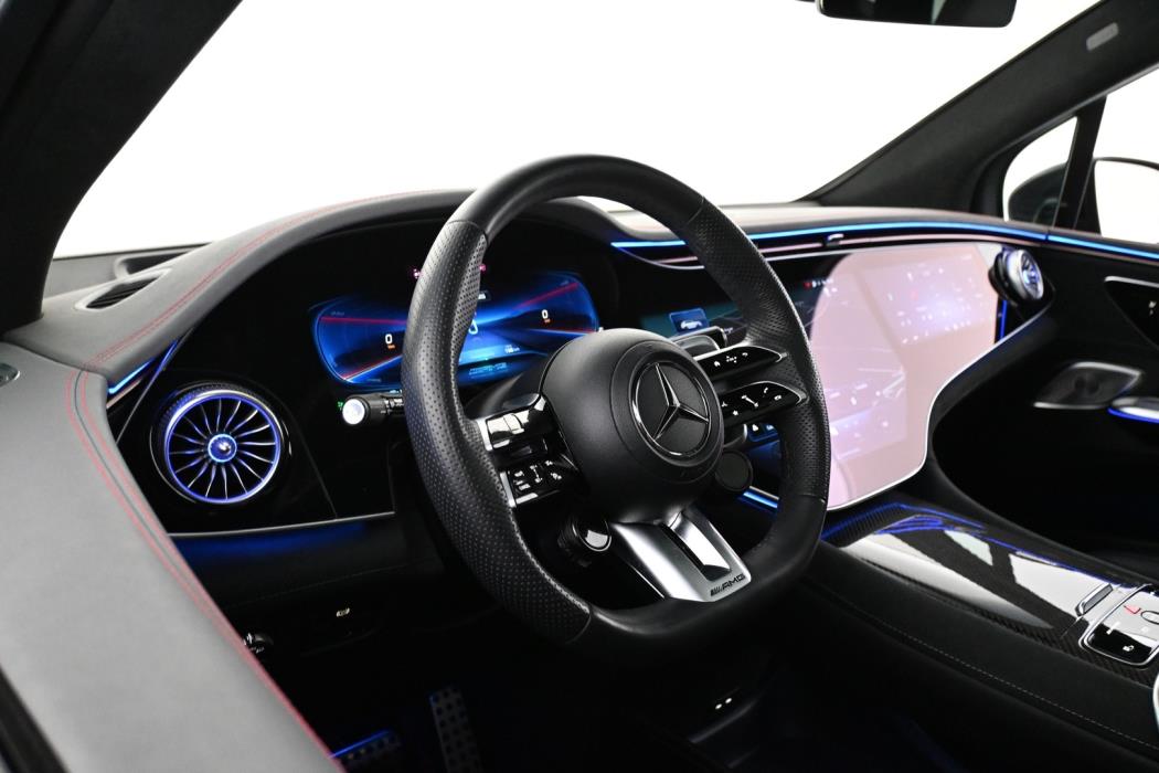 MERCEDES-BENZ EQE SUV 2024