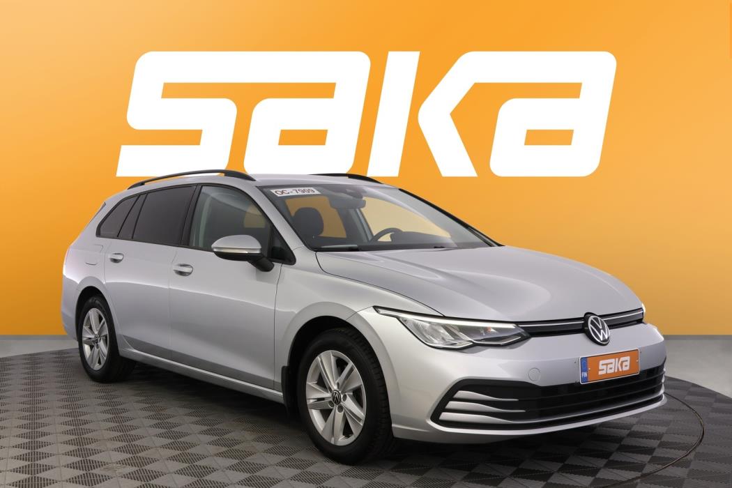 VOLKSWAGEN Golf 2023