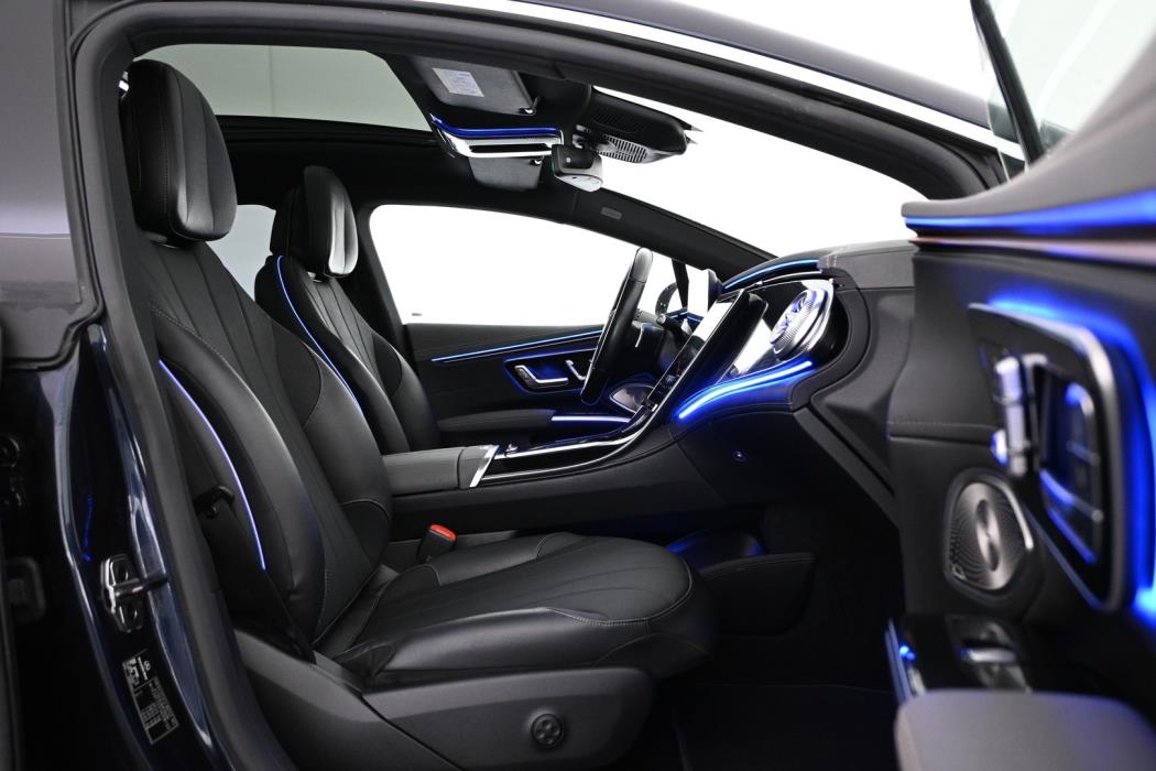 MERCEDES-BENZ EQS 2022