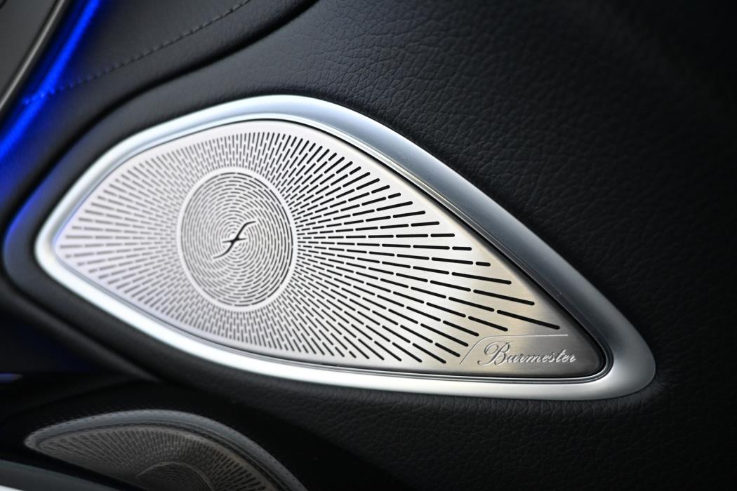 MERCEDES-BENZ EQS 2022