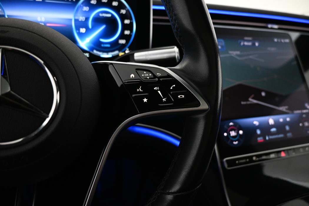 MERCEDES-BENZ EQS 2022