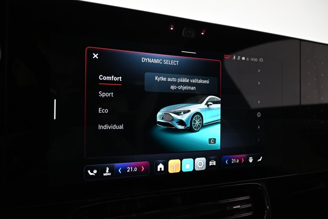 MERCEDES-BENZ CLA 2025
