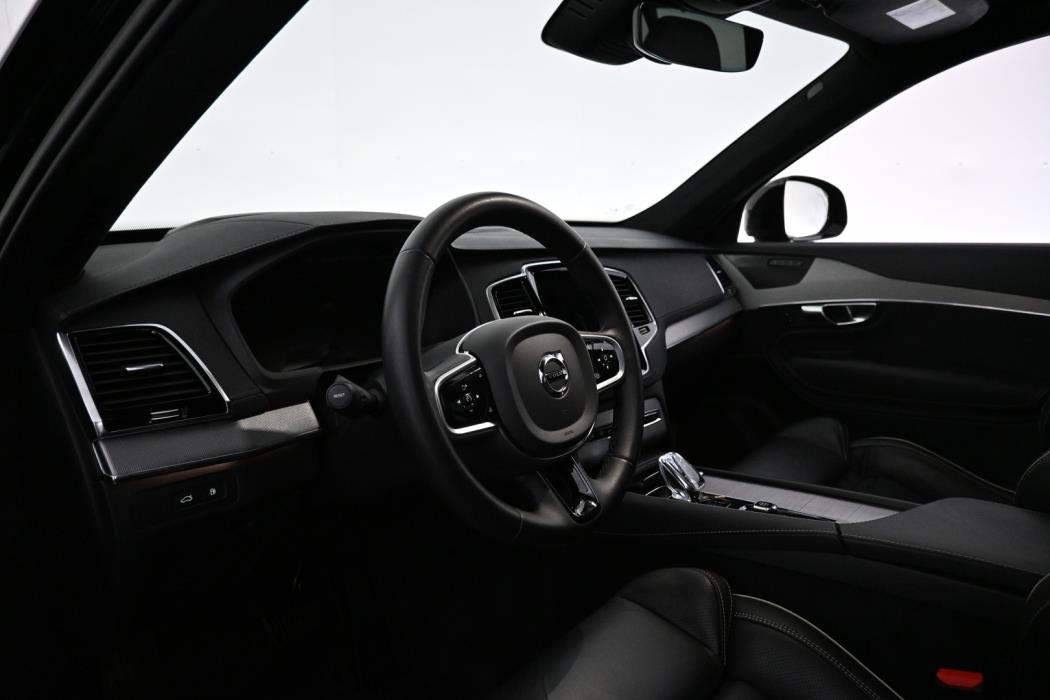 VOLVO XC90 2023
