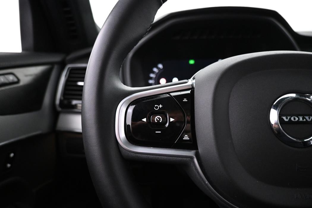 VOLVO XC90 2023