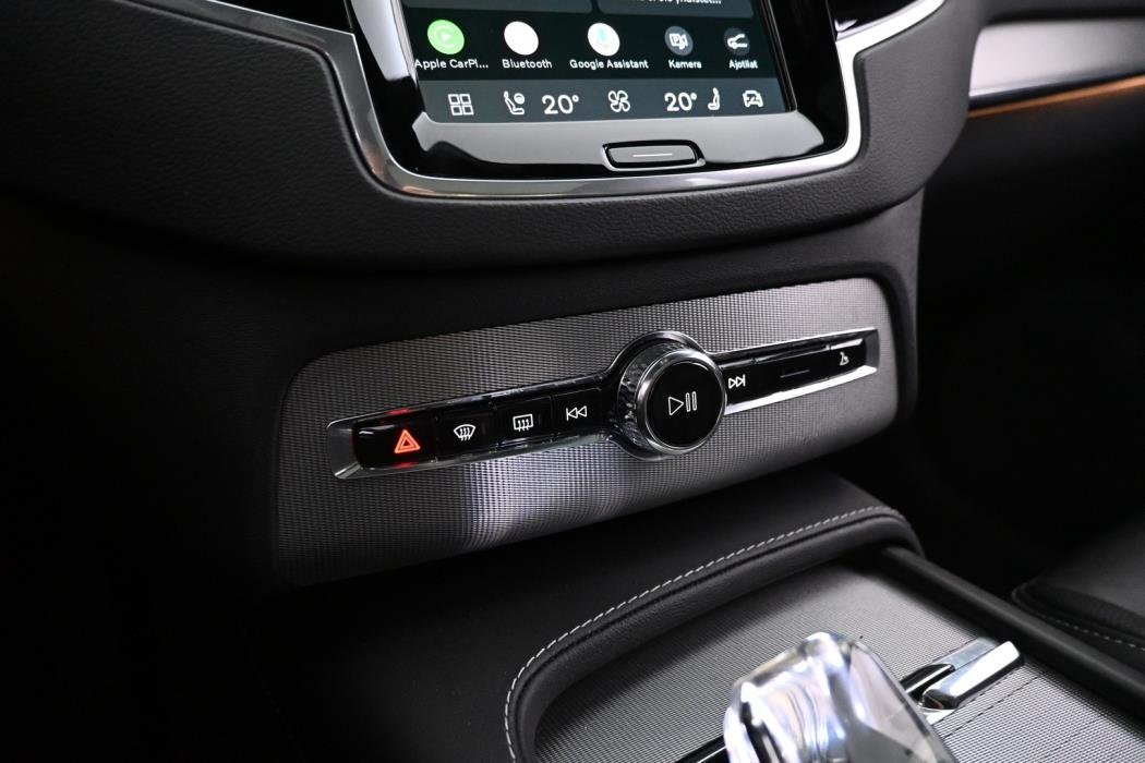 VOLVO XC90 2023