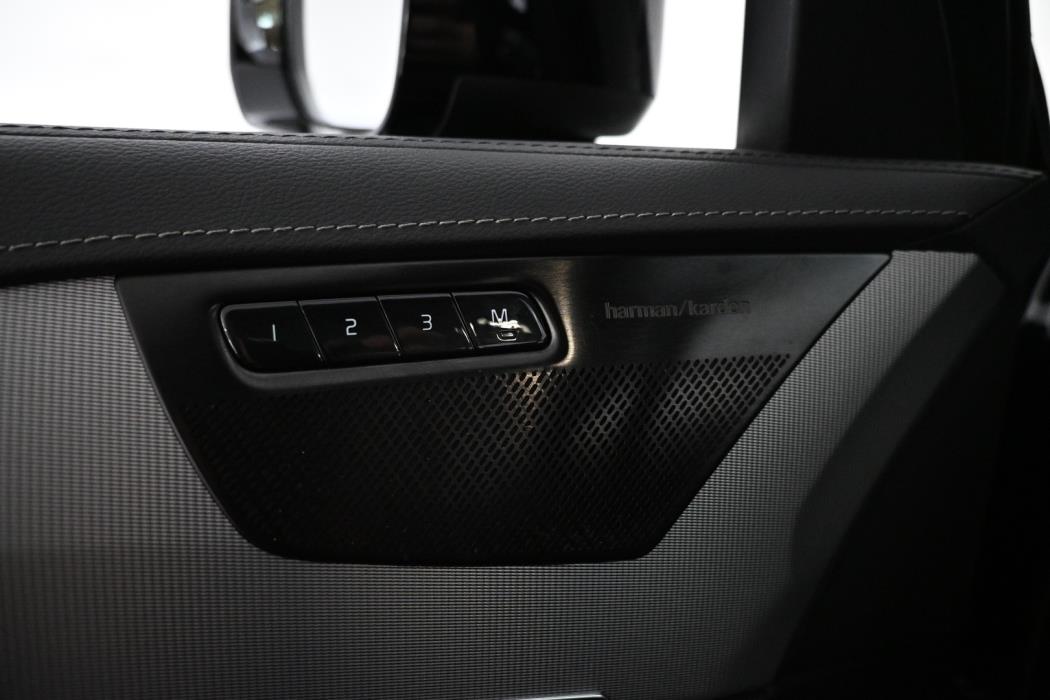 VOLVO XC90 2023
