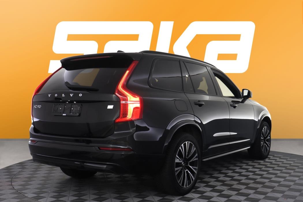 VOLVO XC90 2023