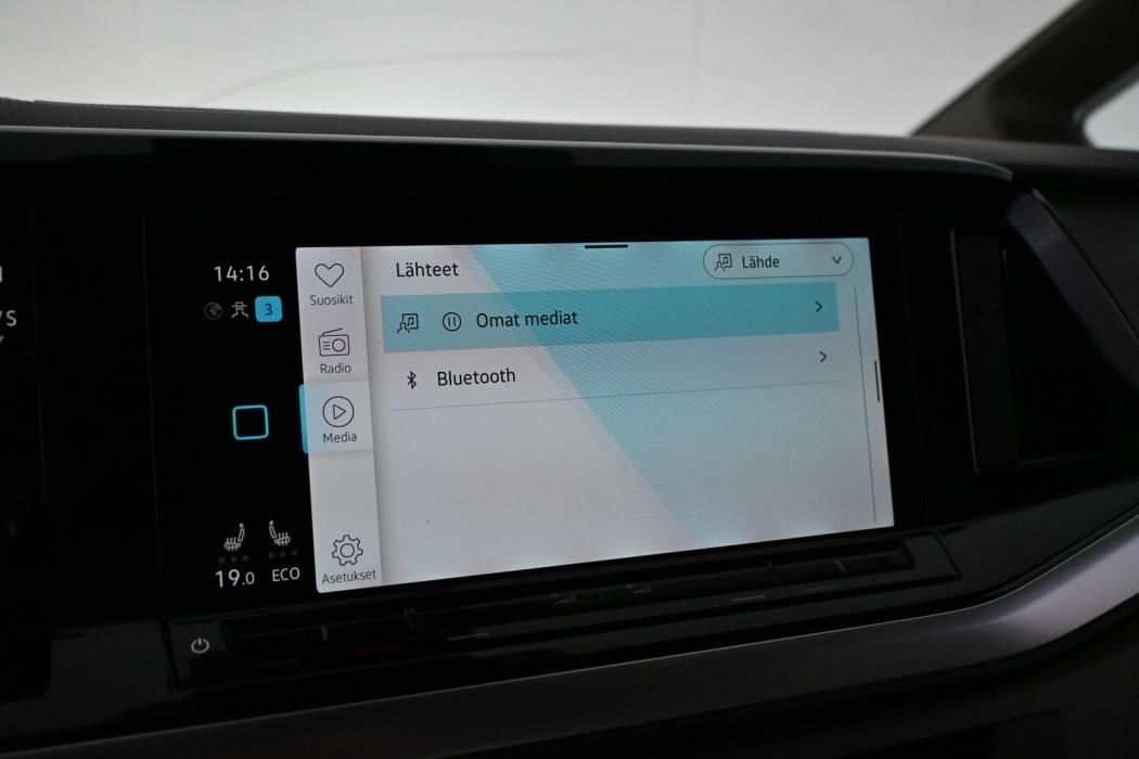 VOLKSWAGEN Multivan 2023