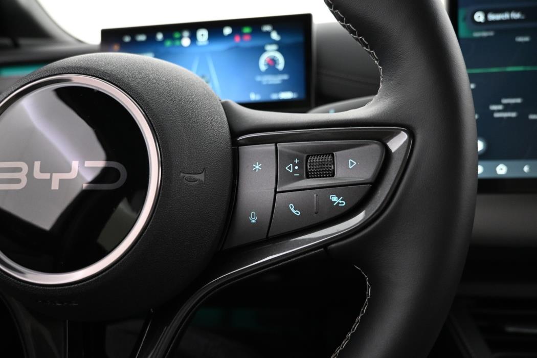 BYD Seal 6 DM-i 2025