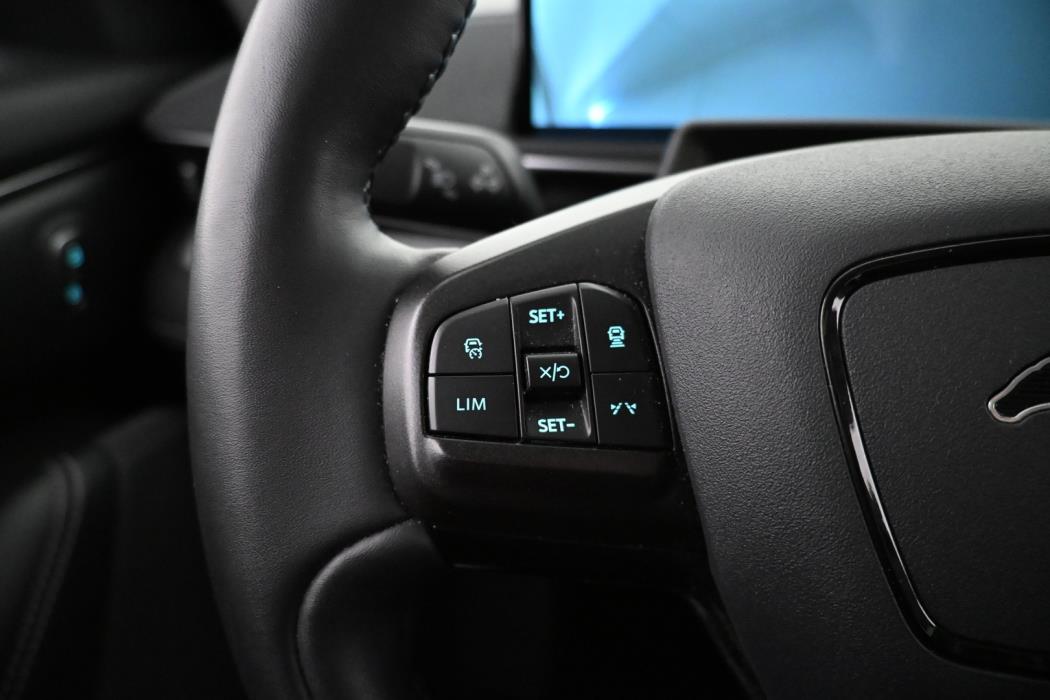 FORD Mustang Mach-E 2021