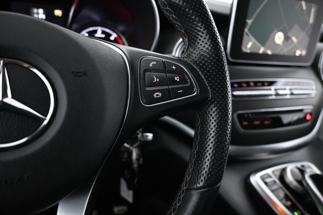 MERCEDES-BENZ V 2018