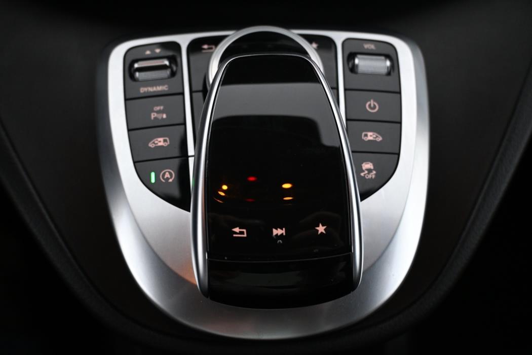 MERCEDES-BENZ V 2018