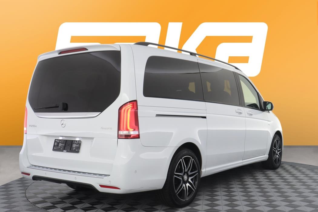 MERCEDES-BENZ V 2018