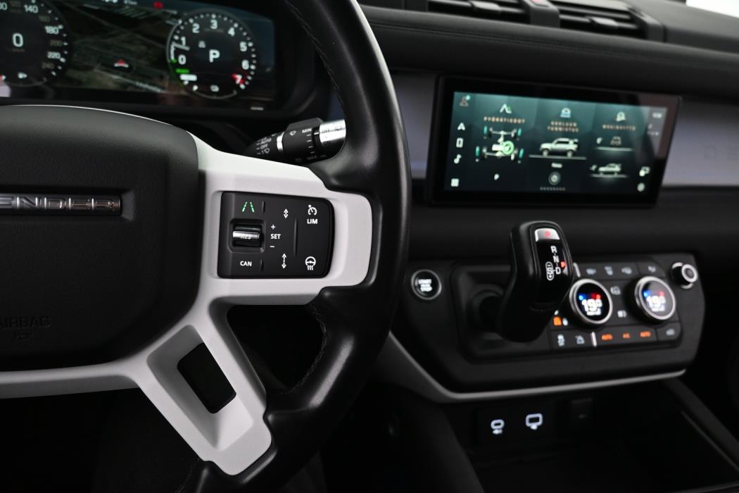 LAND ROVER Defender 2022
