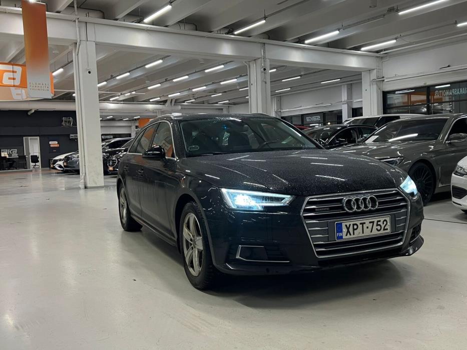 AUDI A4 2018