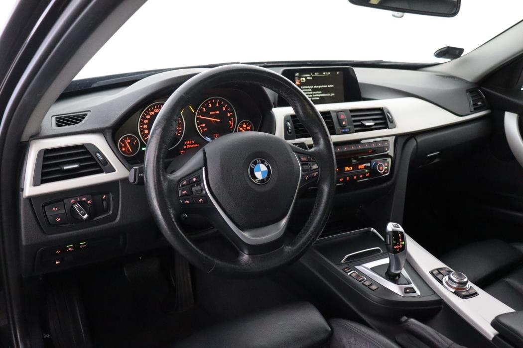 BMW 330 2017