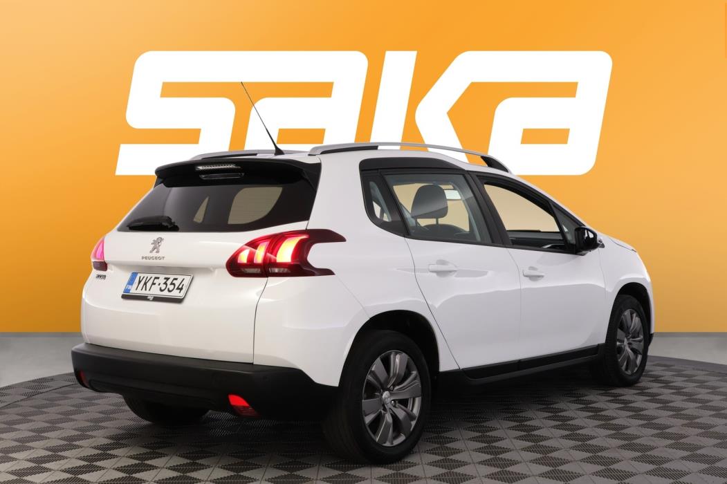 PEUGEOT 2008 2018