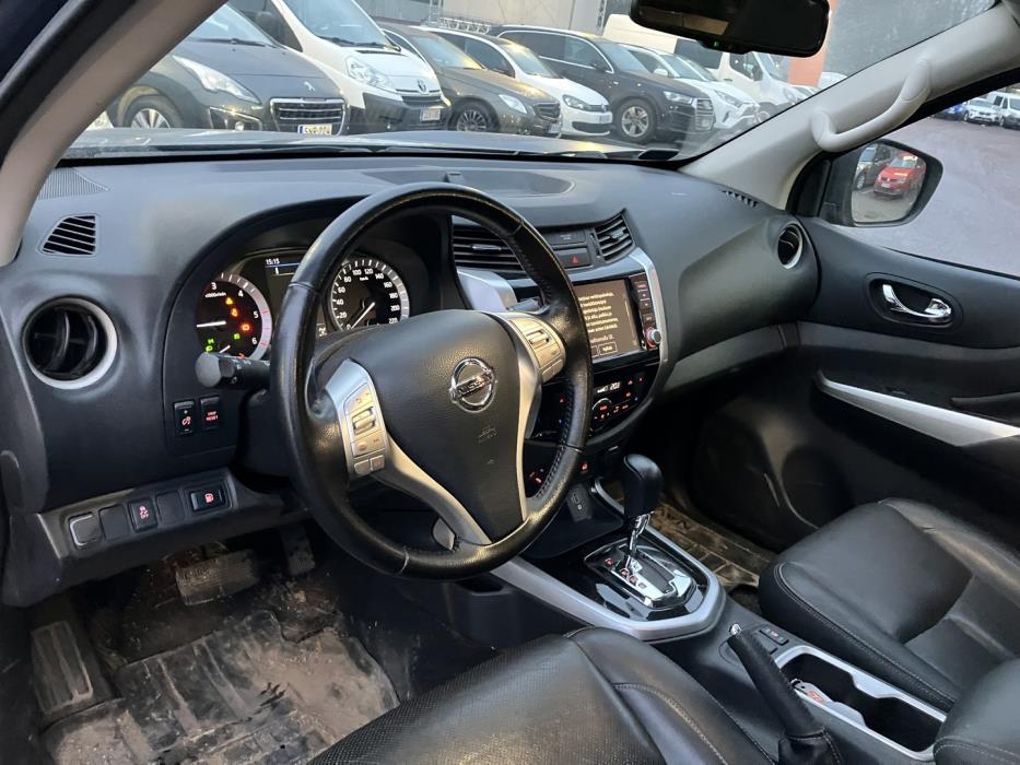 NISSAN Navara 2020