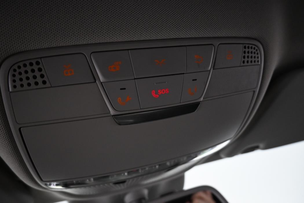 MERCEDES-BENZ C 2017