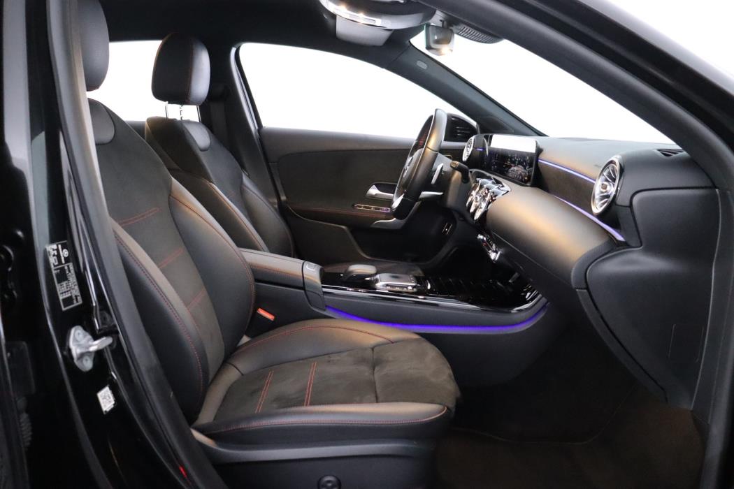 MERCEDES-BENZ A 2021