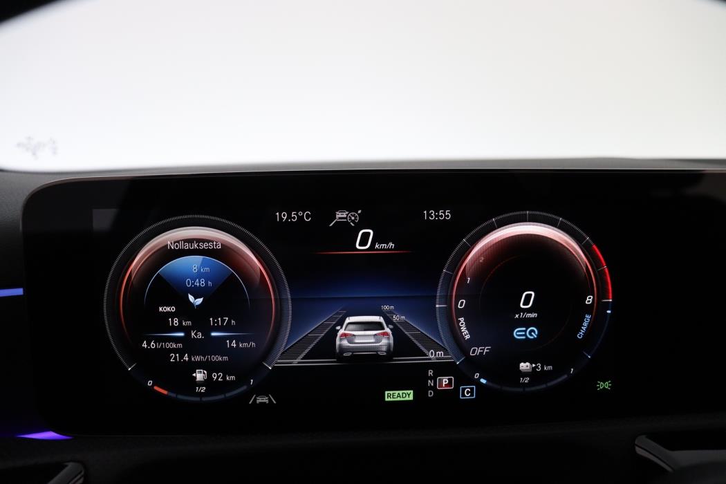 MERCEDES-BENZ A 2021