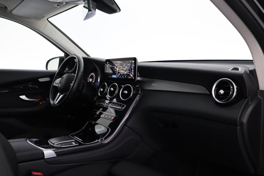 MERCEDES-BENZ GLC 2021