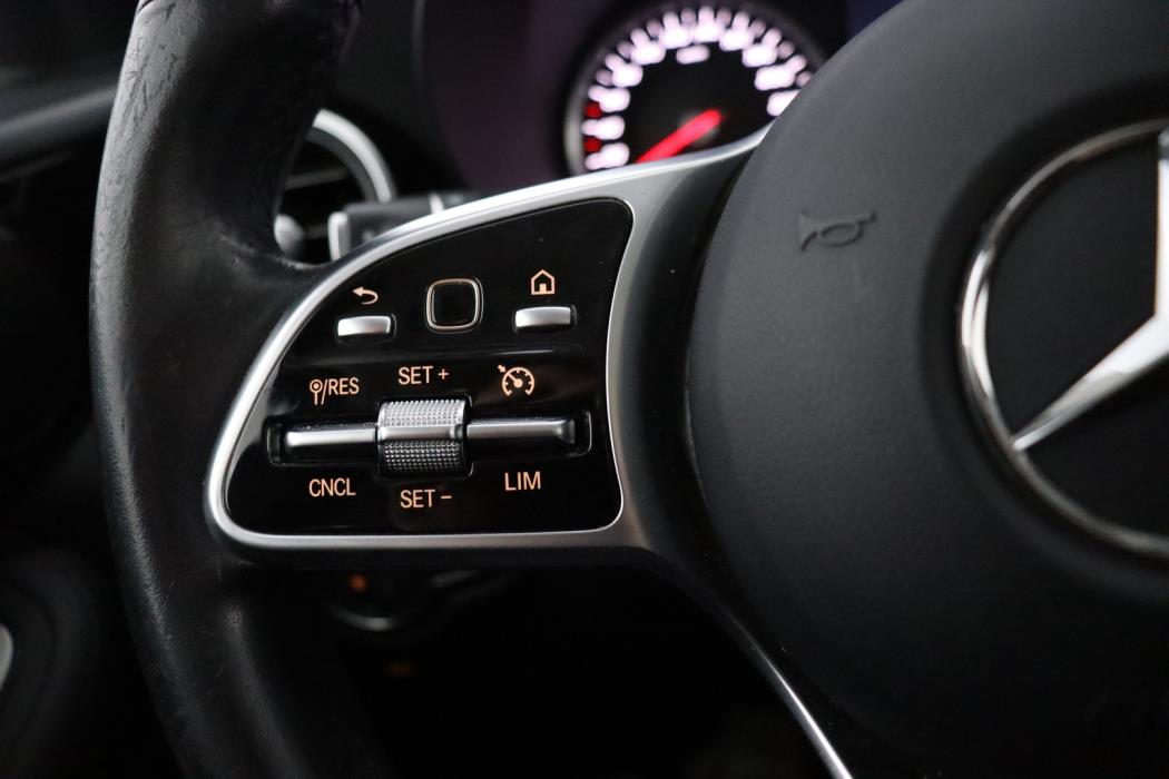 MERCEDES-BENZ GLC 2021