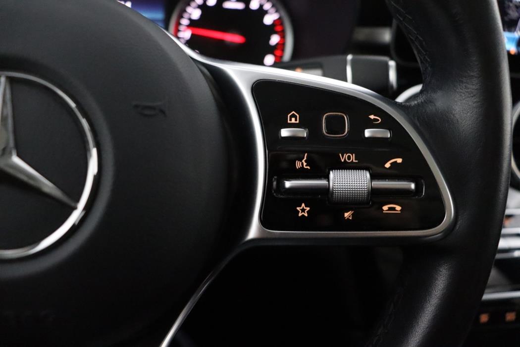 MERCEDES-BENZ GLC 2021