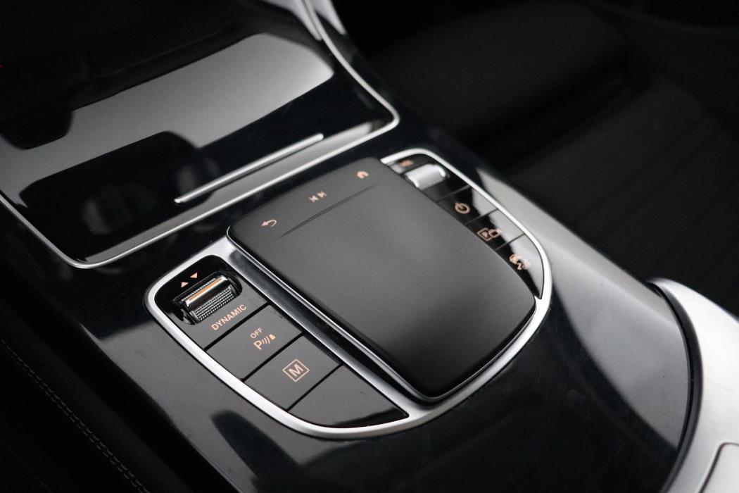 MERCEDES-BENZ GLC 2021