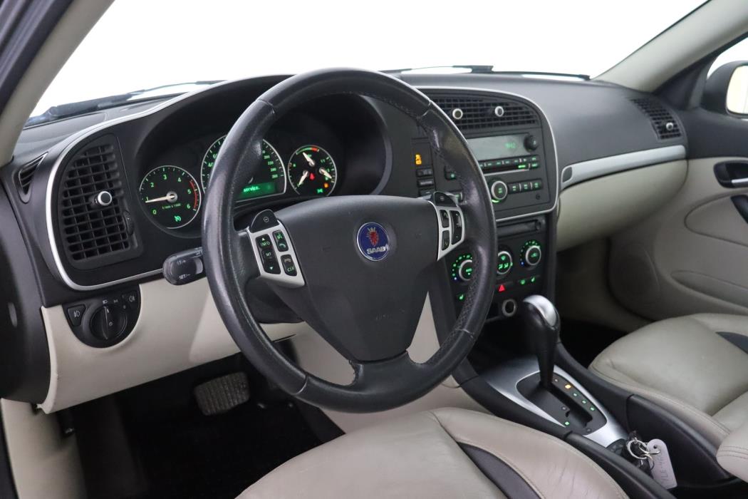 SAAB 9-3 2011