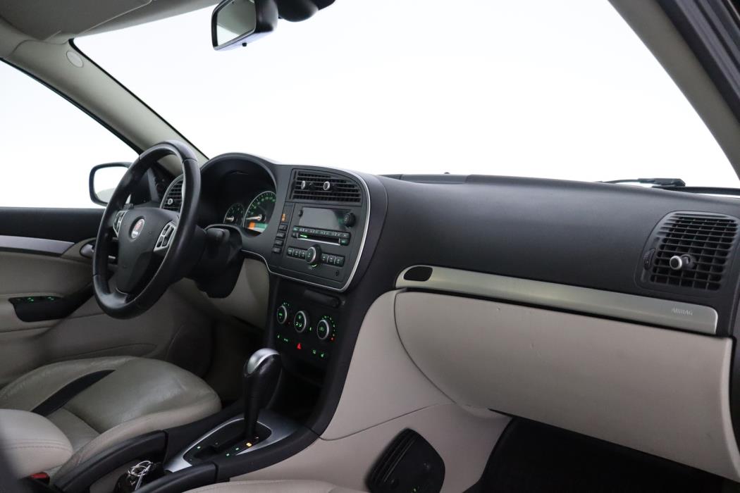 SAAB 9-3 2011
