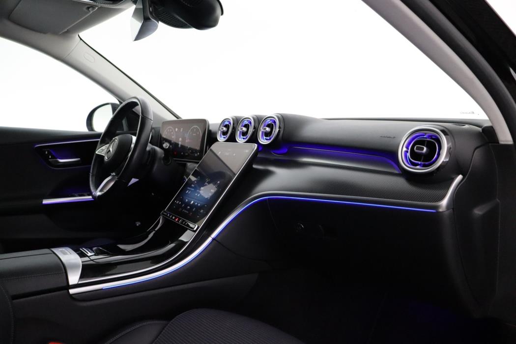 MERCEDES-BENZ C 2023