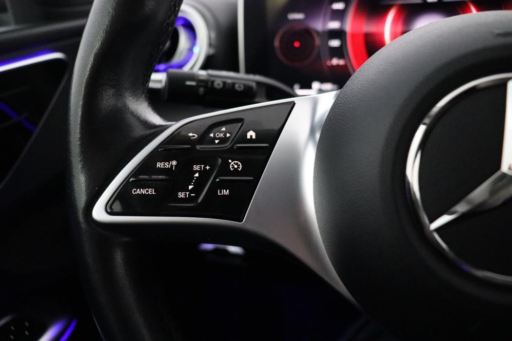 MERCEDES-BENZ C 2023